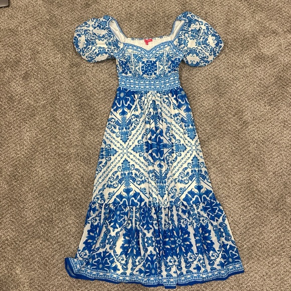 Flying Tomato Dresses & Skirts - Flying Tomato Blue and White Floral Dress